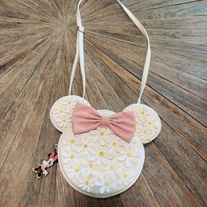 Disney purse Minnie Mouse faux leather raised flower pink bow round Mouse ears